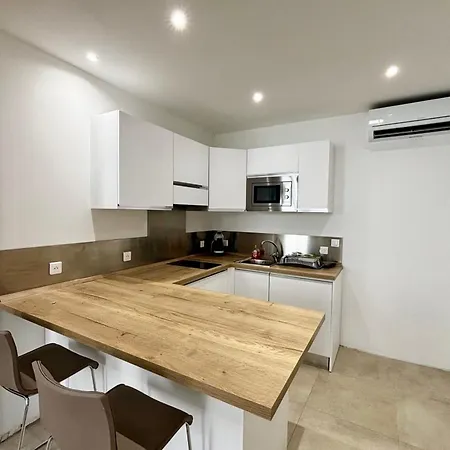 Apartment Magnifique Dans L'hyper-centre D'ajaccio *