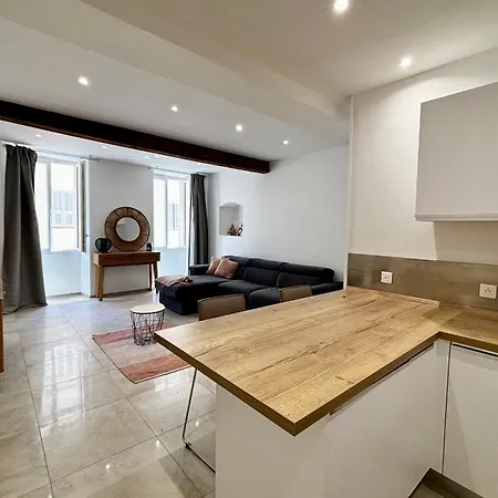 Apartment Magnifique Dans L'hyper-centre D'ajaccio